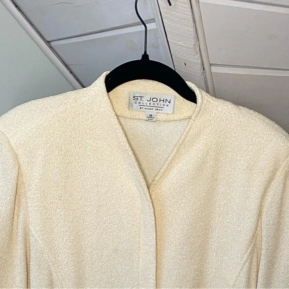 St John Collection Knit Yellow 3/4 Sleeve Blazer Zipper Closure Size 12